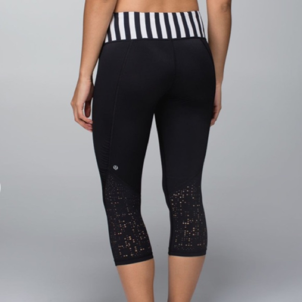 Lululemon Water Bound Crop